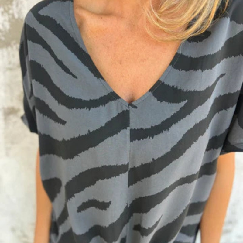 💖Limited Sale 50% OFF💖Women's V-Neck Striped Printed Casual Short-Sleeved Top