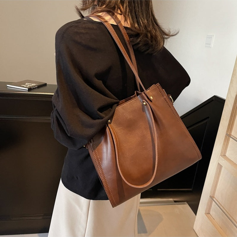 🔥 50% OFF🔥Elegant Vintage Large Capacity Adjustable Shoulder Bag