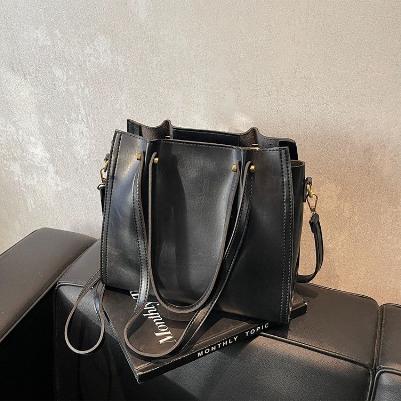🔥 50% OFF🔥Elegant Vintage Large Capacity Adjustable Shoulder Bag