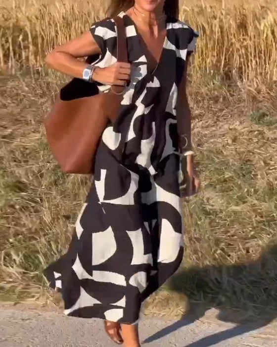 🔥Big price reduction!🔥V-Neck Print Dress