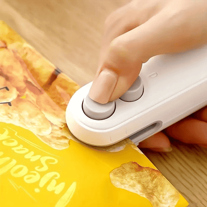 2-in-1 Rechargeable Magnetic Snack Sealer Household Mini Sealing Machine