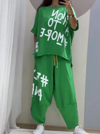 Casual two-piece suit with pattern and round neckline