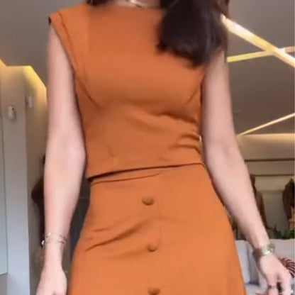 ⏳Limited time 50% off💥Women's set: Elegant top and buttoned skirt