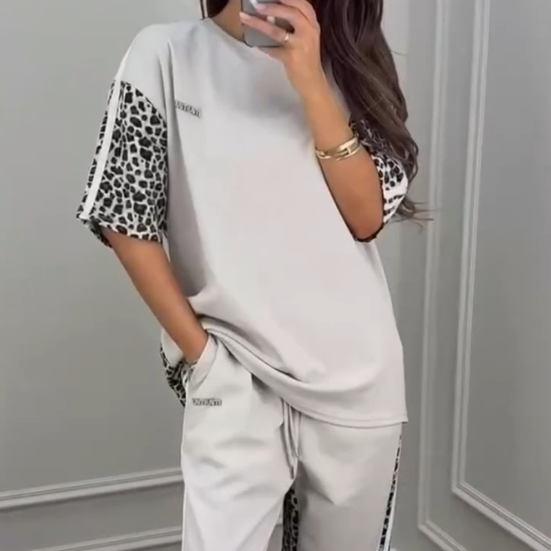 🔥Big price reduction🌺Leopard Print Patchwork Sweatshirt